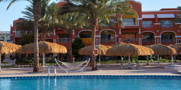 Proyectos Construcción de Piscinas en Alcalá de Henares · Piscinas para Comunidades Vecinos / Propietarios